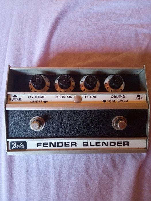 Fender - Distortion/overdrive pedaal - Verenigde Staten -, Musique & Instruments, Instruments à corde | Guitares | Acoustiques
