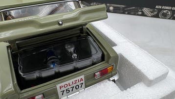 Minichamps 1:18 - Voiture miniature - Alfa Romeo Giulia 1600, Hobby en Vrije tijd, Nieuw