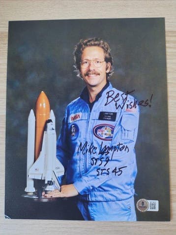 Missie STS-9 - Astronaut Mike Lampton (+) - Gesigneerde foto