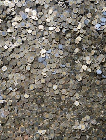 Wereld. Lot of 1,5 kg of bimetal coins (Zonder minimumprijs)