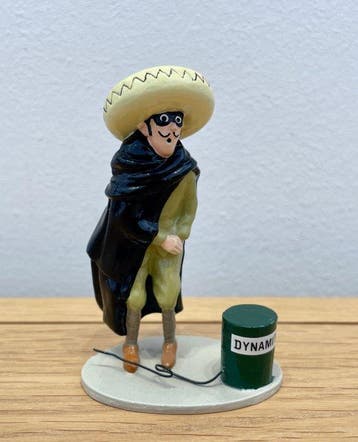 Figurine - Caporal Diaz et le baril de dynamique - lOreille