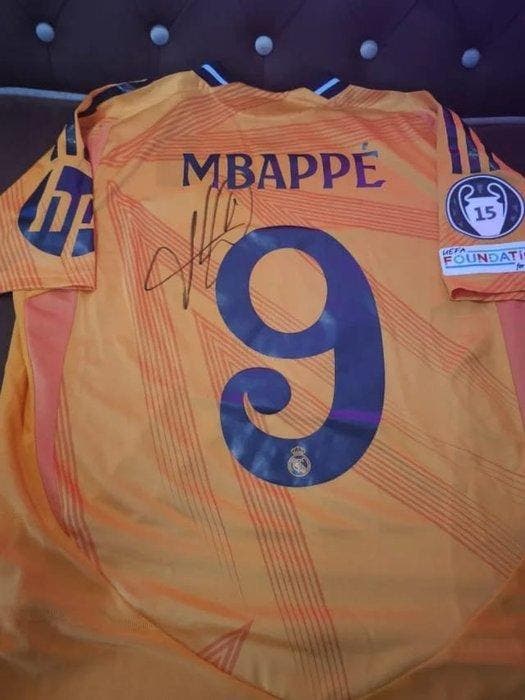 Real Madrid - Spaanse voetbal competitie - Kylian Mbappé -, Verzamelen, Overige Verzamelen