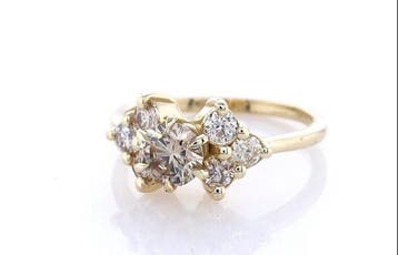 Zonder minimumprijs - Ring - 14 karaat Geel goud - 0.92ct., Handtassen en Accessoires, Ringen, Nieuw