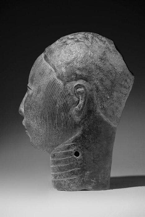 Een bronzen hoofd - Hoofd - Ife - Nigeria, Antiquités & Art, Art | Art non-occidental