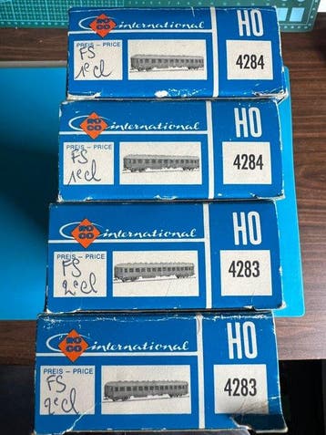 Roco H0 - 4284; 4283 - Wagon de passagers pour trains
