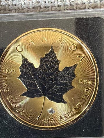Canada. 5 Dollars 2021 Maple Leaf. Rhodium & Gold plated 1