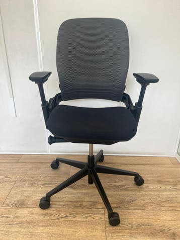 Uniek Model: Steelcase Lamia - Full Option - 5 Jaar Garantie, Verzenden, Zwart, Zo goed als nieuw, Bureaustoel