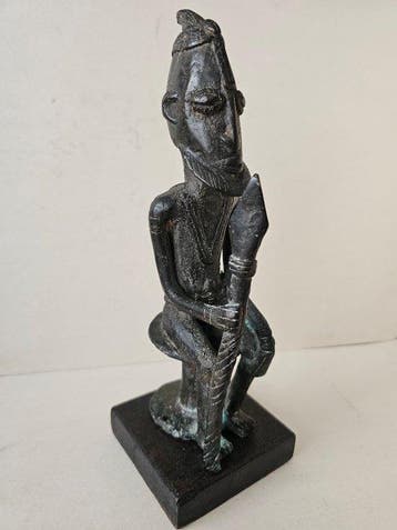 Kryger zittend - Figuur - Dogon - Mali (Zonder minimumprijs)