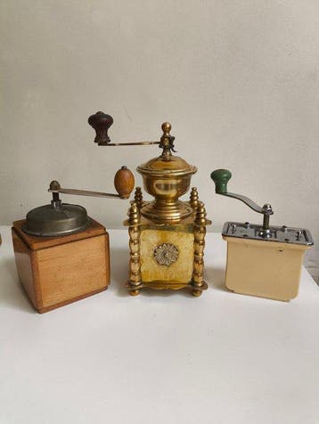AED + Pede + Ornate cast brass - Koffiemolen (3) - Messing,
