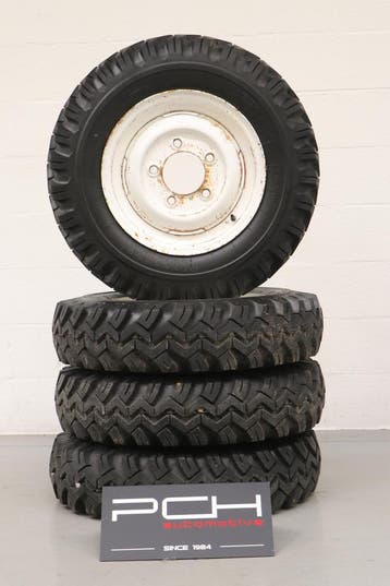Kit jantes + pneus pour Land Rover Series, Autos : Pièces & Accessoires, Ophalen, Pneus et Jantes, 4 Saisons, Utilisé