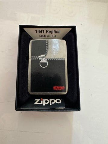 Zippo - Aansteker - IJzer (gegoten/gesmeed), Nieuw