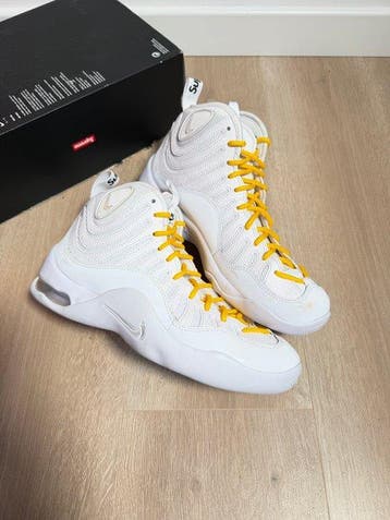 Nike - Nike x Supreme - Sneakers - Maat: EU 42.5 - Nieuw met, Nieuw