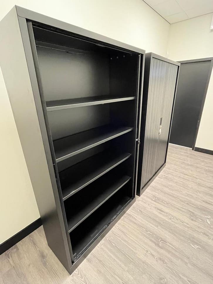 Archiefkast - Roldeurkast - Stalenarchiefkast - 195 cm hoog, Huis en Inrichting, Kasten | Roldeurkasten en Archiefkasten, Met slot