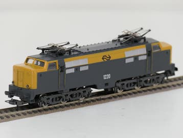 Schaal H0 Lima/HEMA 208024L, 9109 en 9110 elektrische loc..., Gebruikt, Ophalen of Verzenden, Lima, Gelijkstroom