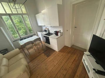 Appartement aan Rue Peter Benoit, Etterbeek, Immo, 35 tot 50 m²