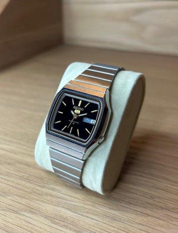 Seiko - Seiko 5 Automatic TV Case - Black & Gold Dial -
