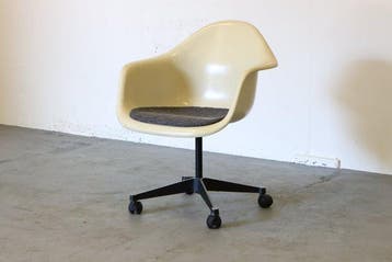 Herman Miller - Charles & Ray Eames - Bureaustoel - PACC -
