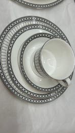 Wedgwood - Tafelservies (61) - Been, Porselein - contrast, Antiek en Kunst