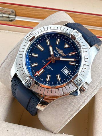 Breitling - Avenger GMT - A32395 - Homme - 2010-2020