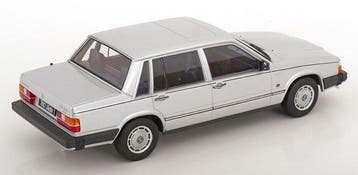 Triple9 1:18 - Voiture miniature - Volvo 760 Limousine