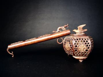 Rare Yatate with Mitsuba Aoi Crests, Openwork Decoration and