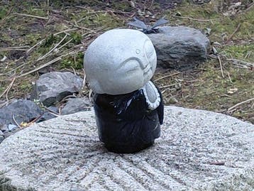 Japanse Jizo, handgemaakt beeld - Steen, Gegoten steen -