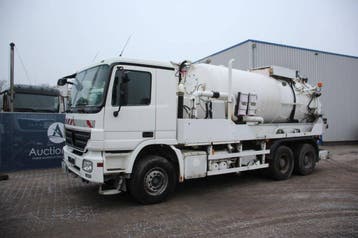 Veiling: Vacuümtankwagen Vrachtwagen Mercedes-Benz 930.24 Di