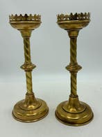 Chandelier (2) - Bronze