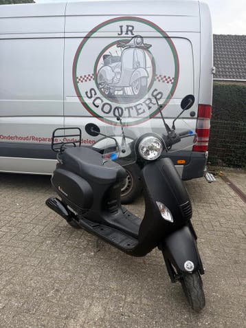 ScooterA-klasse (Geen Rijbewijs Nodig!), Vélos & Vélomoteurs