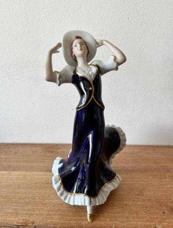Royal Dux - Royal Dux - Beeldje, Twee Art Deco dames - 24 cm, Antiek en Kunst