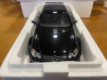 Otto Mobile 1:18 - Modelauto - Mercedes-Benz CLK DTM AMG, Nieuw