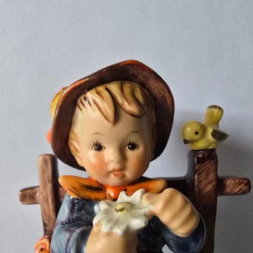 Goebel - Figurine - Hummel #174 - She loves me, She loves me