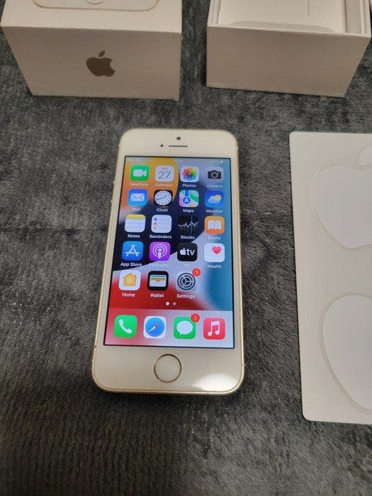 Apple iPhone SE (1st generation) - iPhone (1) - In originele, Games en Spelcomputers, Spelcomputers | Overige Accessoires