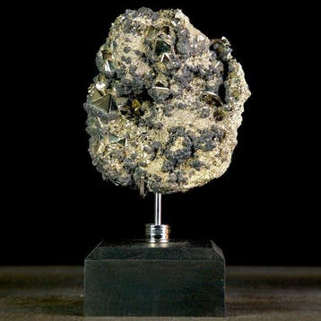 Uitzonderlijk pyriet-mineraalmonster op matrix - Piramide-, Verzamelen