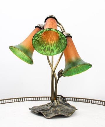 Lampe Art Nouveau LILY à 3 tulipes - Lampe de table - Pâte