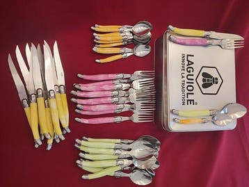 Laguiole - Ménagère pour 12 personnes (55) - Acier -