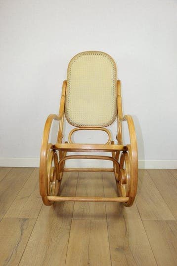 Thonet - Michael Thonet - Chaise à bascule - Hêtre -