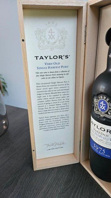 1975 Taylors, Very Old Single Harvest - Colheita Port,, Verzamelen, Wijnen, Nieuw