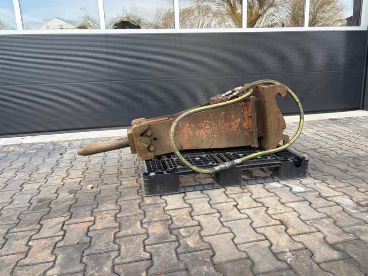 Veiling: Hydraulische Breekhamer Met Beitel CW10, Zakelijke goederen, Machines en Bouw | Onderdelen, Ophalen