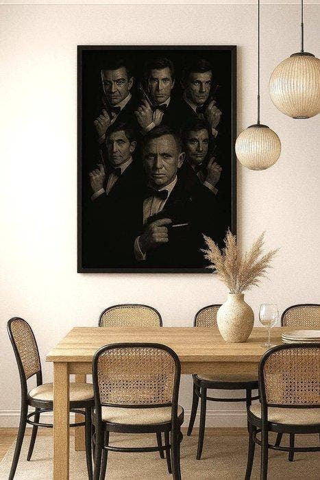 I_KONIQ - Leredità di James Bond 007, Verzamelen, Film en Tv