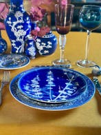 Tafelkleed voor grote tafels, met een elegante gele kleur., Antiek en Kunst