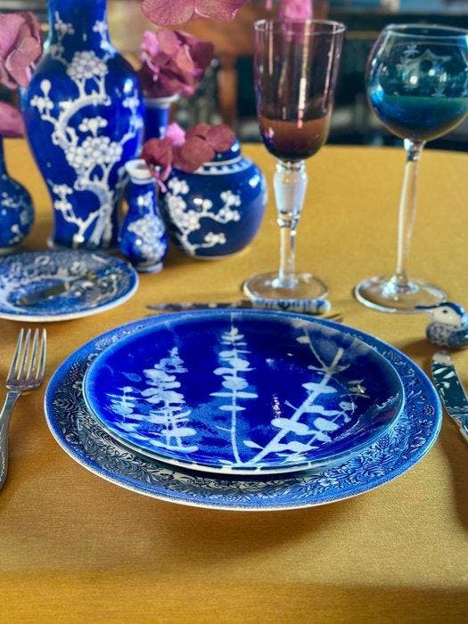 Tafelkleed voor grote tafels, met een elegante gele kleur., Antiek en Kunst, Curiosa en Brocante