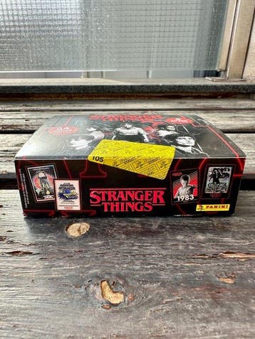 Panini Stranger Things – Box of 24 Packs - 1 Sealed box, Verzamelen, Nieuw