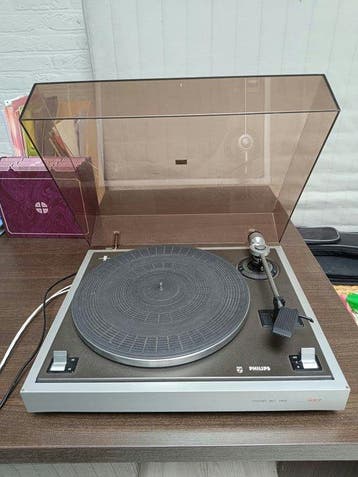 Philips - 437 riemaandrijving semi-automatisch Platenspeler