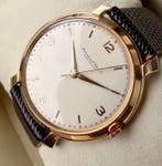 IWC - Schaffhausen Shark Fin 18K Solid Gold - Homme - 1960, Handtassen en Accessoires, Horloges | Heren, Nieuw
