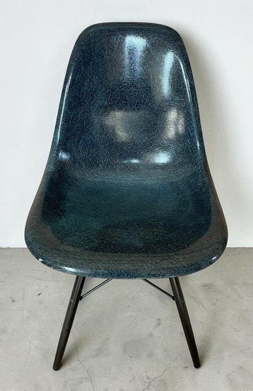 Herman Miller, Vitra - Charles & Ray Eames - Stoel - DSW -
