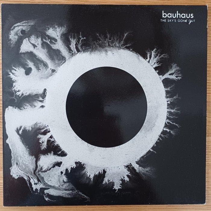 Bauhaus, Cure - 2 Great New Wave Classics - LP albums, CD & DVD, Vinyles Singles
