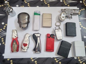 Sans prix de réserve - Briquet - Acier, Plastique, Verzamelen, Rookartikelen, Aanstekers en Luciferdoosjes, Nieuw