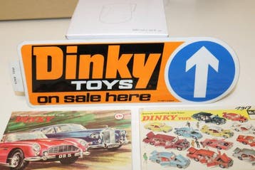 Dinky Toys 1:43 - Modelauto (4) - 4x Dinky Toys 1:43 geheel, Nieuw