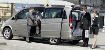 39€ Mini-Bus | Bus Transport 8 - 200 Personnes 0487/49.70.31